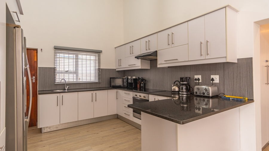 3 Bedroom Property for Sale in Parklands North Western Cape